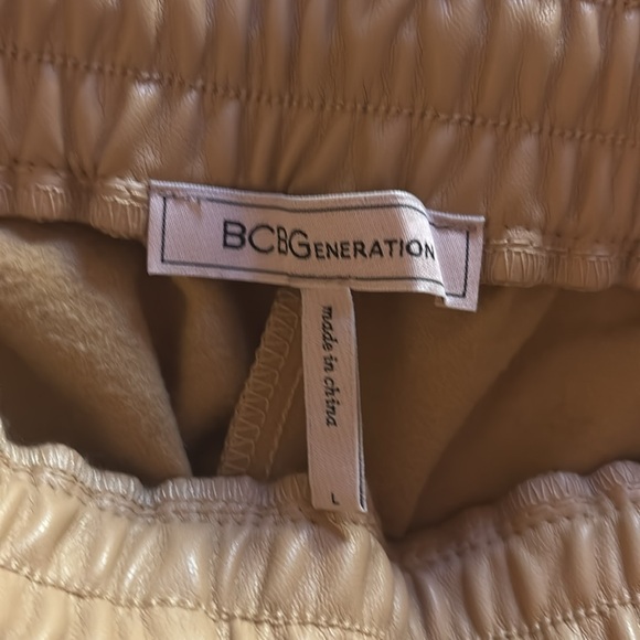 BCBG Generation Camel PU Leather Pants - Picture 4 of 7